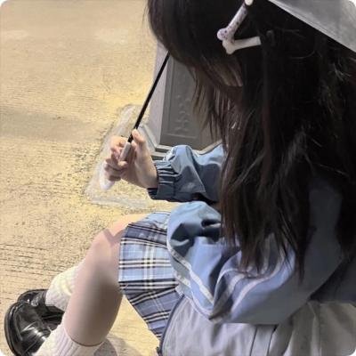 接近无限的白